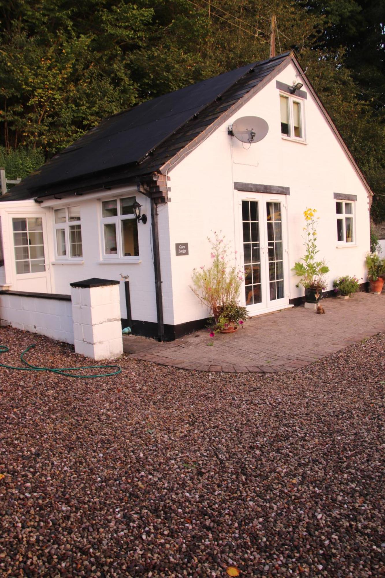 Garn Lodge Newtown  Exteriör bild